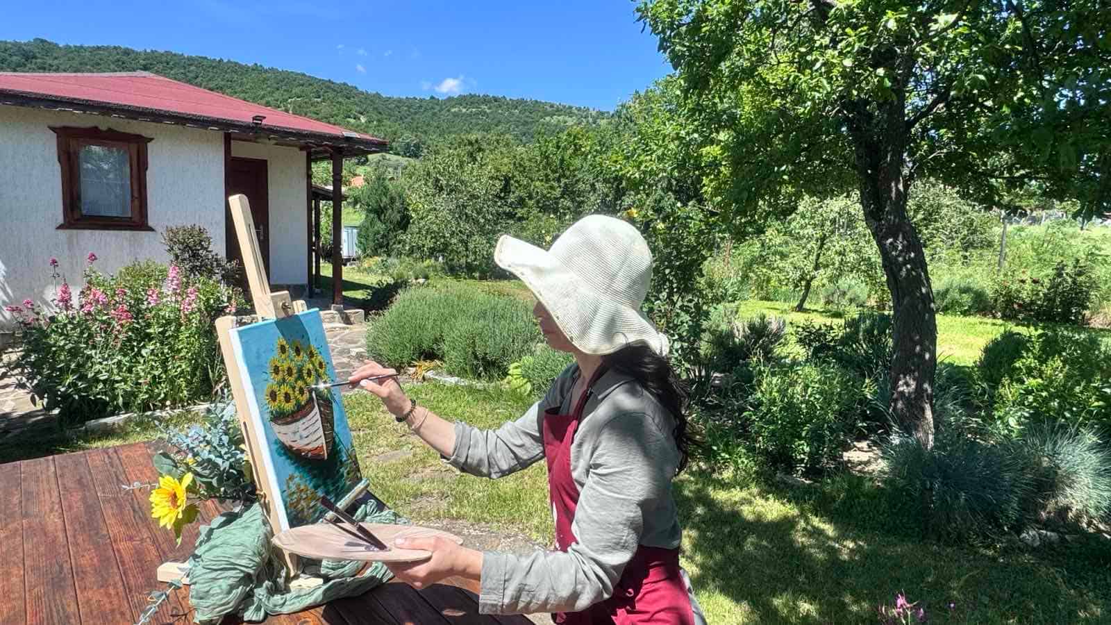 Рисуване сред природата в Булаира - 
  платно и четка сред лавандулата